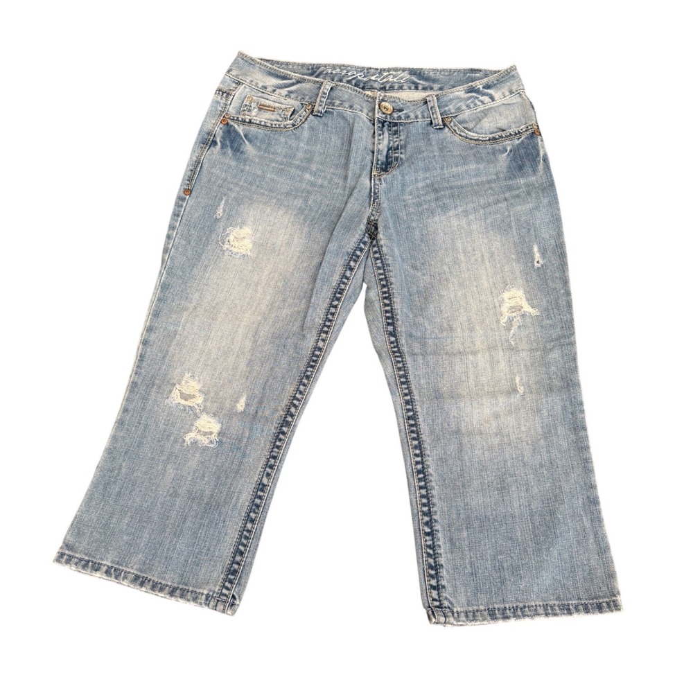 Aeropostale Distressed Light Wash Denim Capri Women's Jeans Size 13/14 Cropped